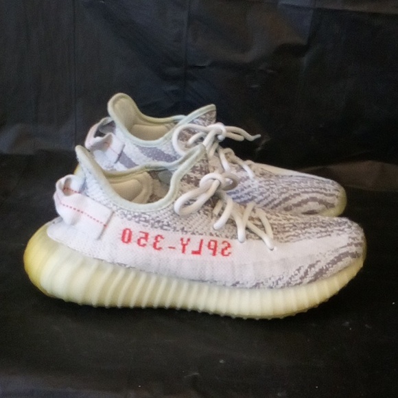 Yeezy Boost 350 V2 - White and Gray Great Condition But Insoles Replaced - Picture 4 of 8